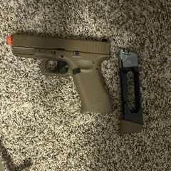 Umarex half blowback Glock 19X and adjustable plate carrier with pouches include