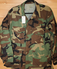 USGI Woodland Camouflage Hot Weather Combat Jacket Medium X-Short New