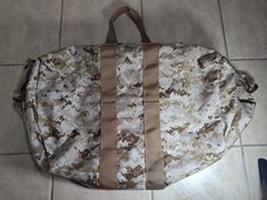 Sandpiper of California Tactical Gear Bag Troop Duffle Desert Digital Camo XL