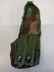 GENUINE US ARMY WOODLAND CAMO HAND GRENADE POUCH. NEW ! DURABLE & WELL MADE .