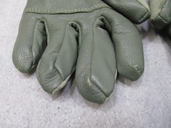 USGI ARMY Issue Intermediate Cold/Wet Weather Gloves Men’s Women’s Small