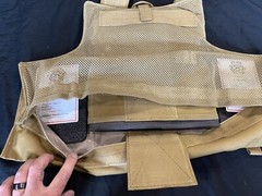 Tactical Vest COYOTE FDE Tan Plate Carrier W/ 2 10×12 Curved Lvl 4 Plates/ Sides