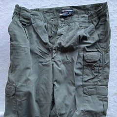 5.11 Tactical Series Men’s Green Cargo Pants 34/36 Polyester Cotton
