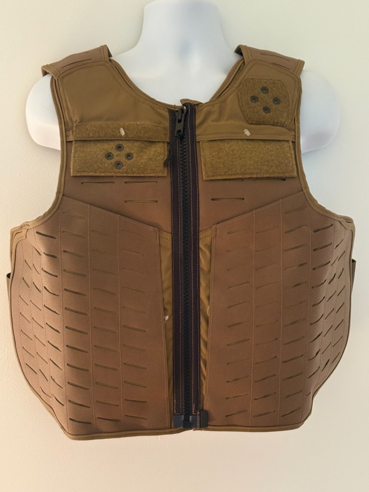 SAFARILAND V1 AWS Front Open Armor Plate Carrier L/XL 2416-2415 Coyote Laser Cut