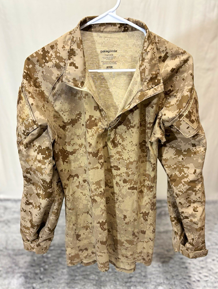 Patagonia Level 9 Combat Shirt in AOR1 Desert Digital Medium Regular