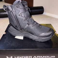 Size 10.5 Under Armour Black Tactical Outdoor Boots for Men zipper.