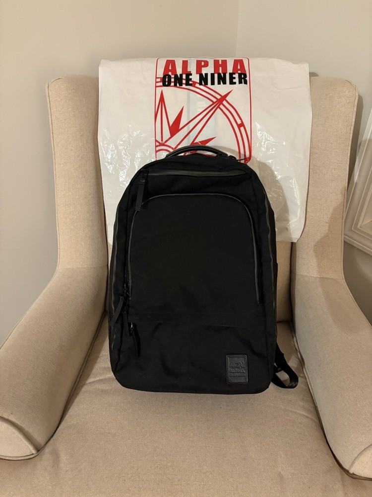 Alpha One Niner, EVADE 1.5 Backpack in Black X42