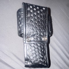 Black Leather Basketweave Belt Pouch w/ Hook & Loop Flap Closure, Belt Loop