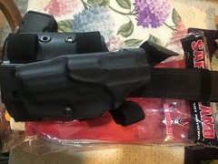 Safariland 6354-74-132 p228 P229 drop leg holster left hand