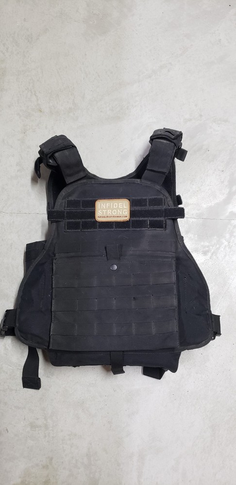 Infidel Armor Plate Vest, 10 x 12″ Plates, Blk, Med-Large, VG cond, Made in USA