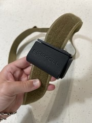 Oakley SI Belt Raptor Coyote Tactical Medium 32-36W USA W/ Eggroll Mag Holder