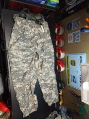 GENUINE US MILITARY ISSUED SOFT SHELL COLD WEATHER TROUSERS. SIZE: SMALL -SHORT