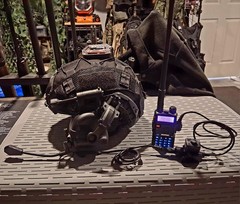 NIJ IIIA Tactical Helmet & UV-5R RADIO UHMWPE F30 COMMS NAV LIGHT IR IFF UNIT