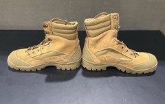 GENUINE US MILITARY ISSUE BATES DESERT COMBAT BOOTS. SIZE: 14 REGULAR NEW IN BOX