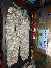 GENUINE US MILITARY ISSUED SOFT SHELL COLD WEATHER TROUSERS. SIZE: SMALL -LONG