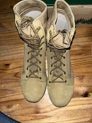 Danner Tachyon 8” Men’s Boots NEW W/BOX Sells For $180 New (size 10.5 EE/wide)
