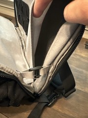 Vertx Commuter Sling 2.0 – Black