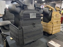 Black Tactical Vest Plate carrier Chest Rig w/ Curved 8×10 Plates & Side Plates
